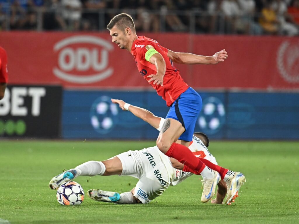 FCSB, de nerecunoscut! Campioana a fost învinsă cu 2-0 la Sibiu