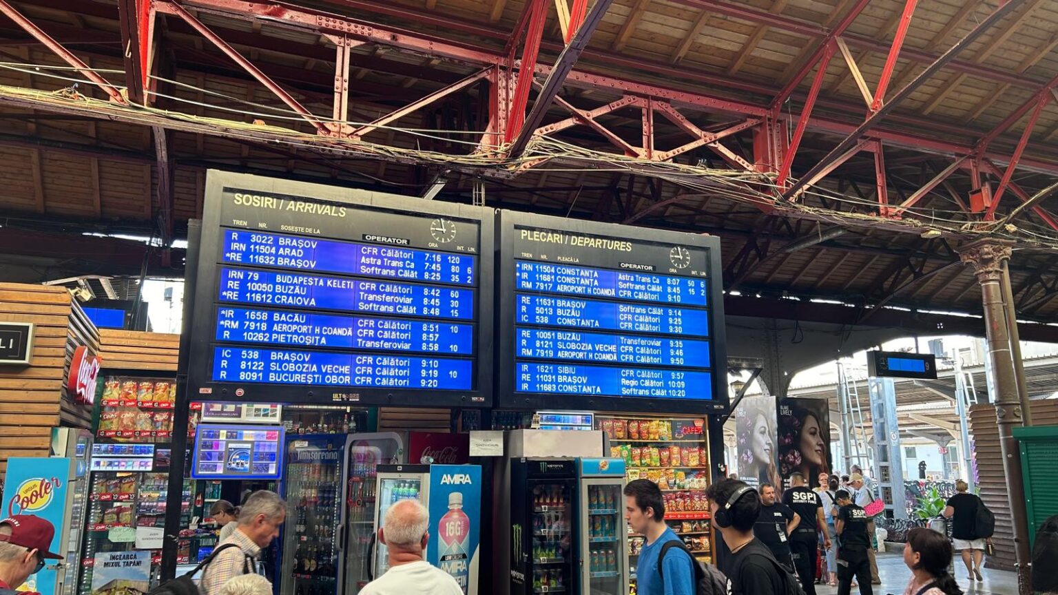Întârzieri mari ale trenurilor care vin de la munte către Capitală