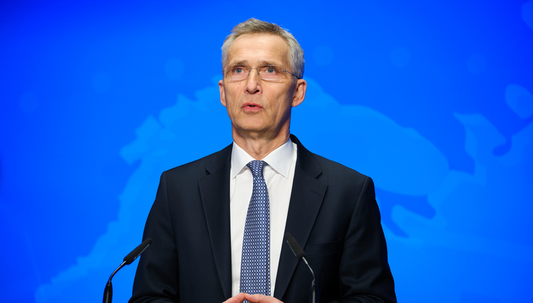 Secretarul general al NATO dă undă verde ofensivei ucrainene din Rusia Secretarul general al NATO, Jens Stoltenberg, a declarat că aprobă ofensiva ucraineană din regiunea Kursk din Rusia