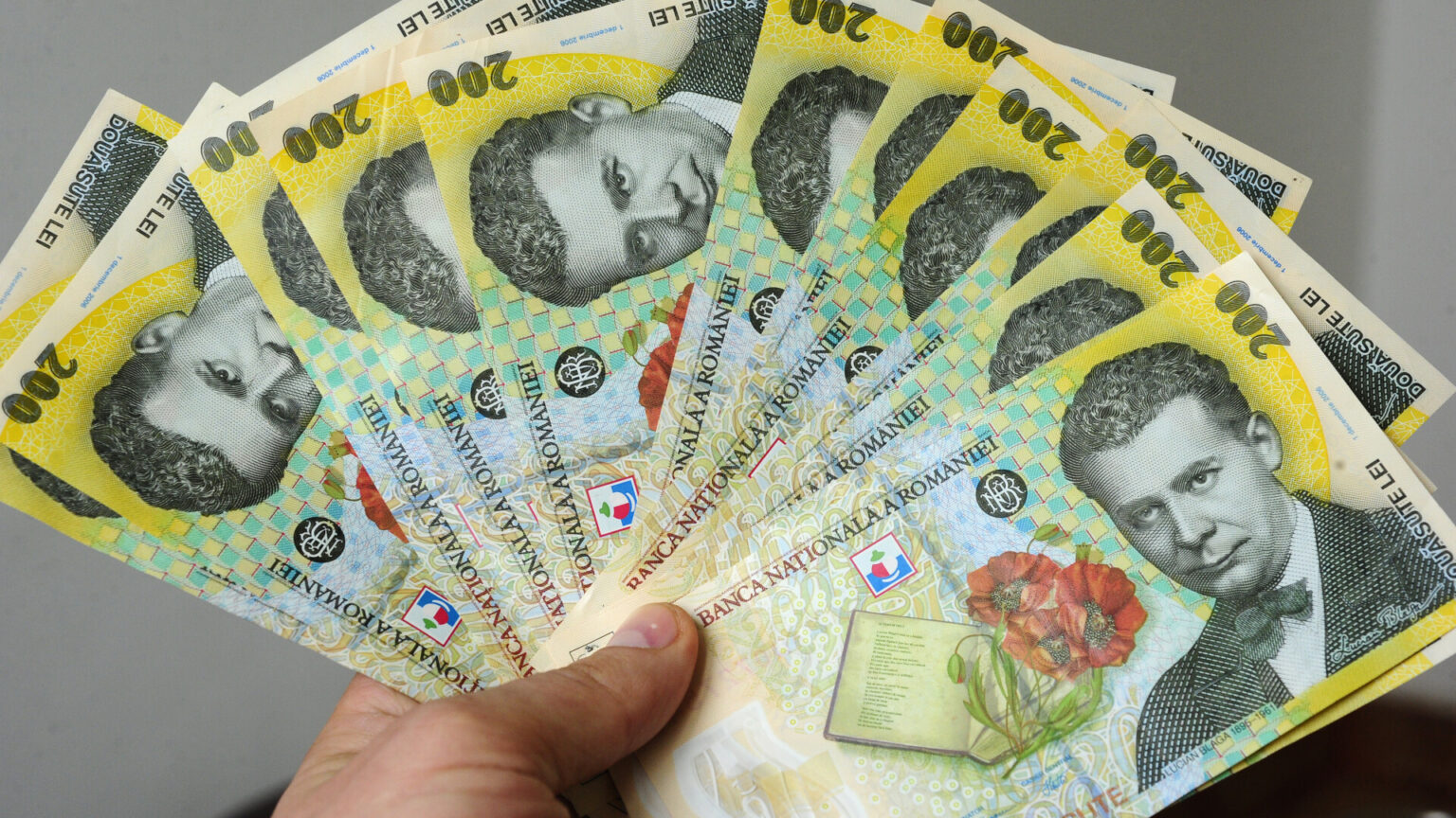 Măsurile de austeritate pregătite de Guvern prin ordonanță