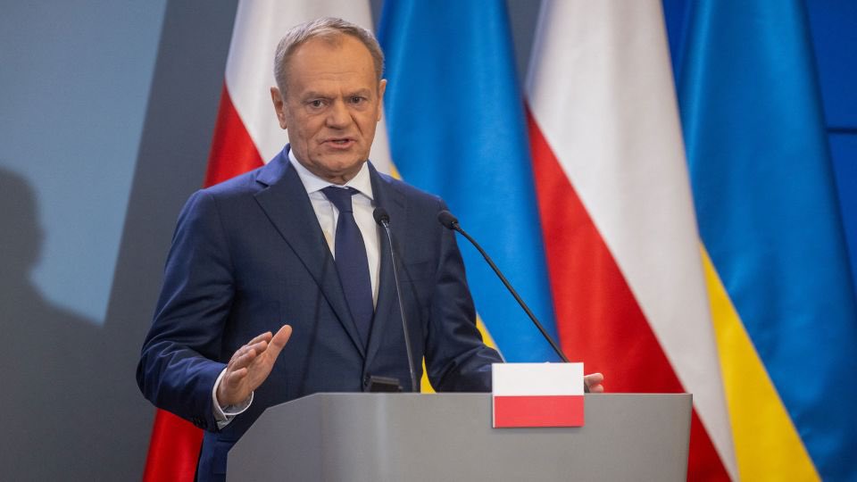 Premierul polonez Donald Tusk cere Kievului să soluționeze diferendele istorice dintre cele două țări