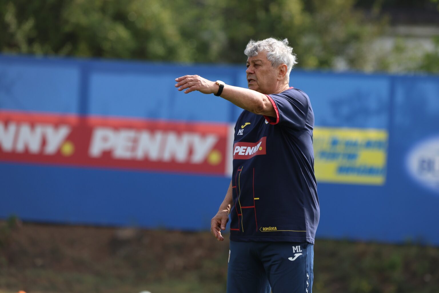 Jucătorii convocați de Mircea Lucescu pentru „dubla” cu Cipru și Lituania din Liga Națiunilor