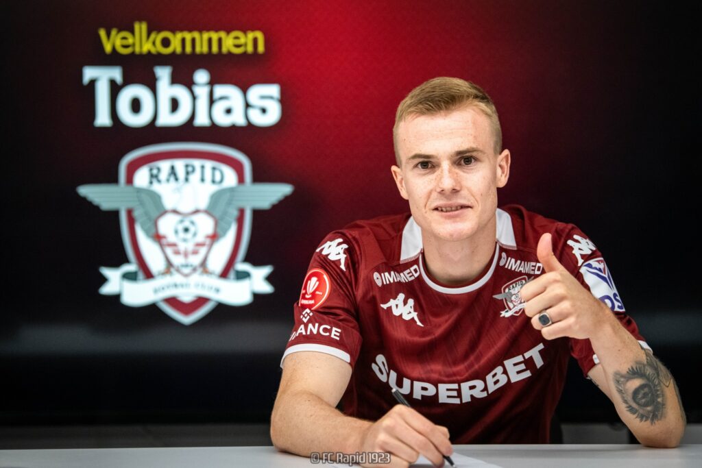 Continuă transferurile la Rapid! Giuleștenii l-au adus și pe Tobias Christensen