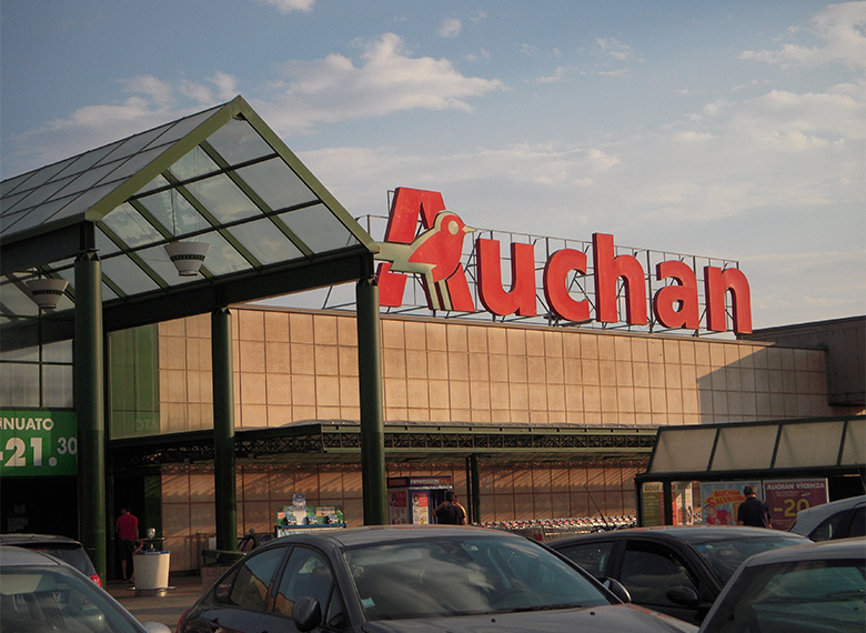 Alertă! Auchan retrage de pe rafturi un sortiment de pâine. Clienții sunt rugați să-l returneze