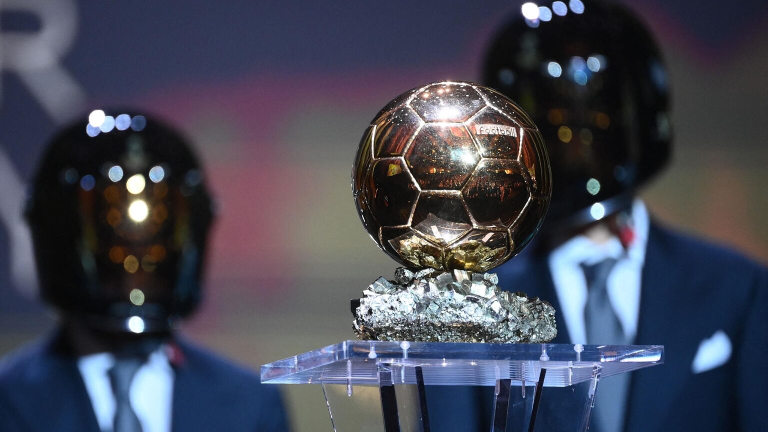 A apus era lui Ronaldo și Messi! După 20 de ani, cei doi nu se află în cursa pentru „Balonul de Aur”