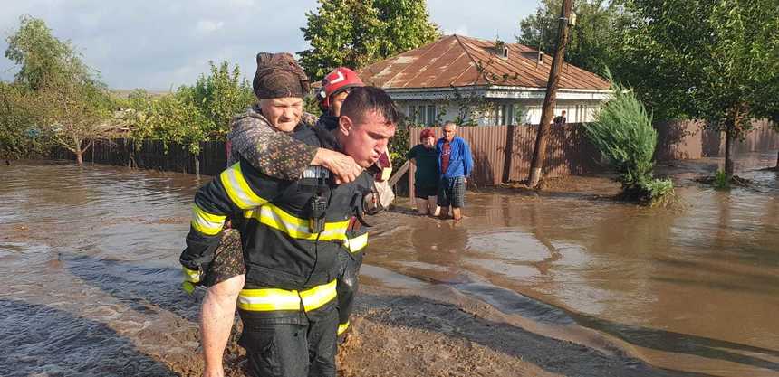 Ajutoare de urgență de la rezervele de stat pentru persoanele afectate de inundații