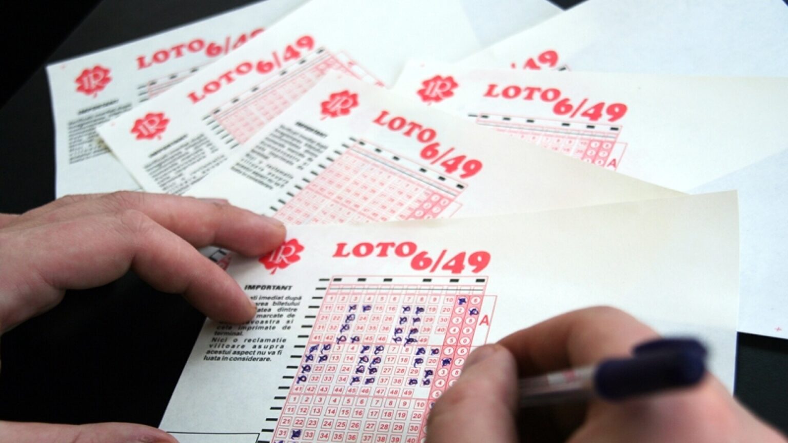 Report de peste 8 milioane de euro la Loto 6/49