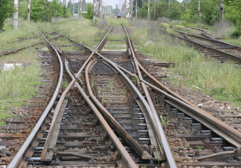 Copii electrocutați după ce s-au jucat într-o gară din municipiul Ploiești