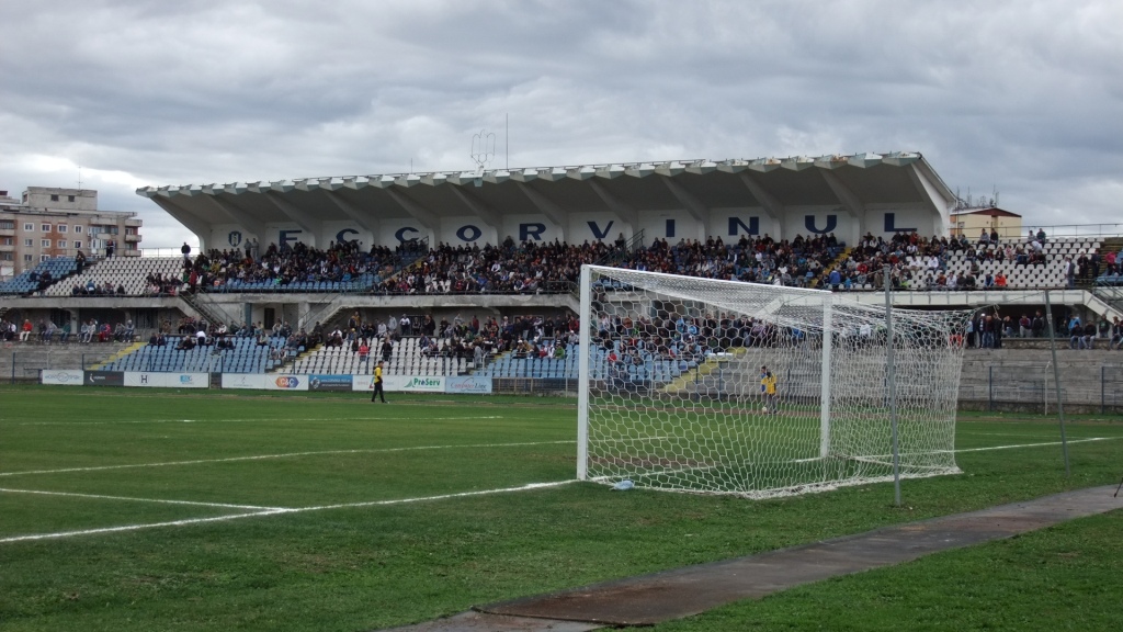 Scandal la Hunedoara! Corvinul schimbă numele stadionului