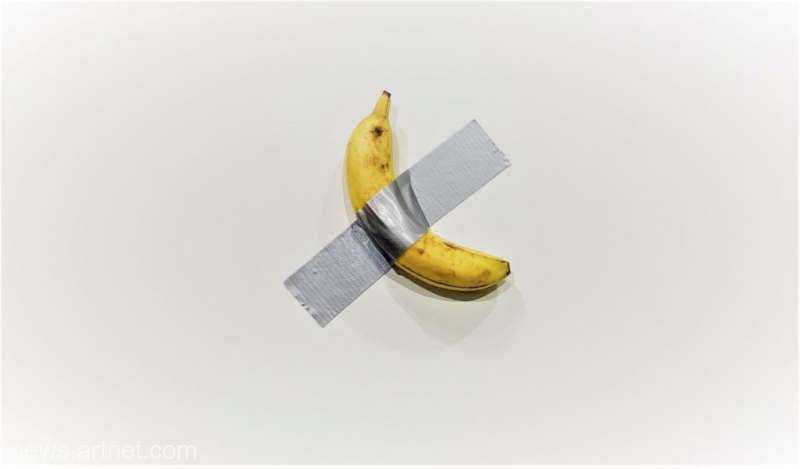 Banana lipită pe perete, scoasă din nou la licitație. S-ar putea vinde cu peste 1 milion de dolari