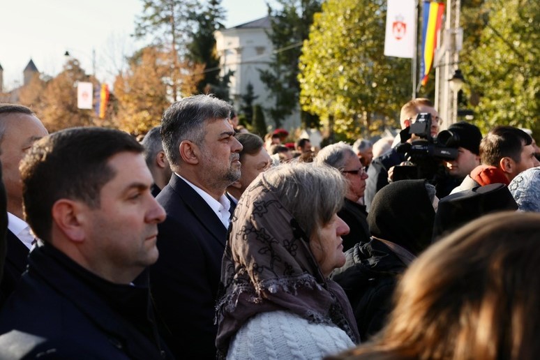 Liderii politici, prezenți la Iași, la Sfânta Liturghie oficiată de hramul Sfintei Cuvioase Parascheva