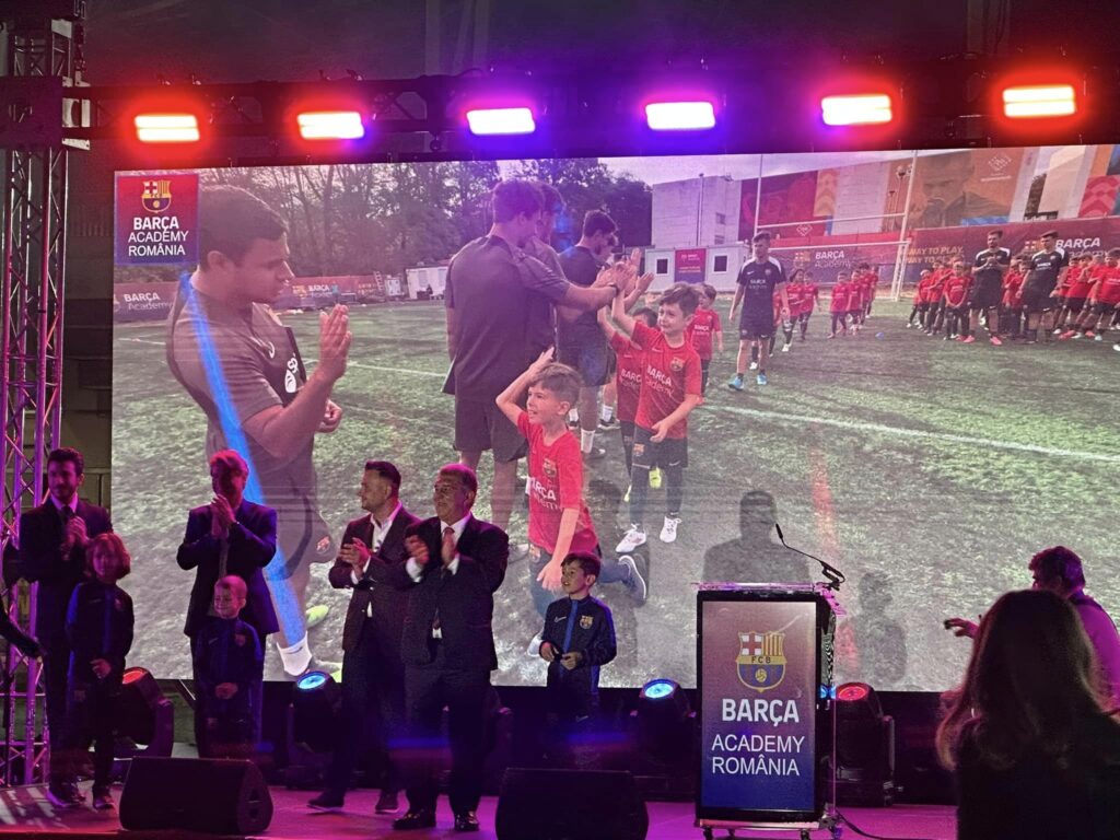 Joan Laporta, la București! Președintele Barcelonei a inaugurat academia clubului blaugrana în România