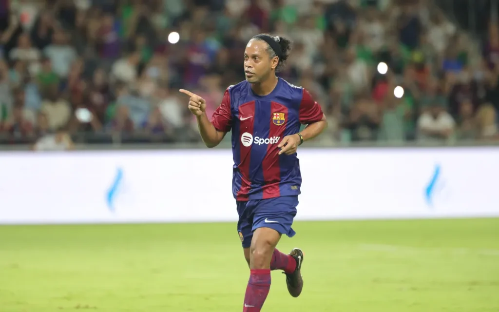 Ronaldinho vine în România! La ce eveniment va participa fostul câștigător al Balonului de Aur