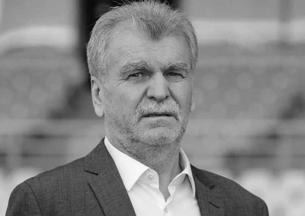 A murit Dinu Gheorghe