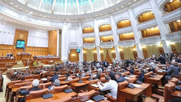 A început dezbaterea moțiunii de cenzură împotriva Guvernului
