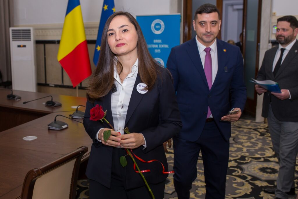Anamaria Gavrilă s-a retras din cursa prezidențială în favoarea lui George Simion