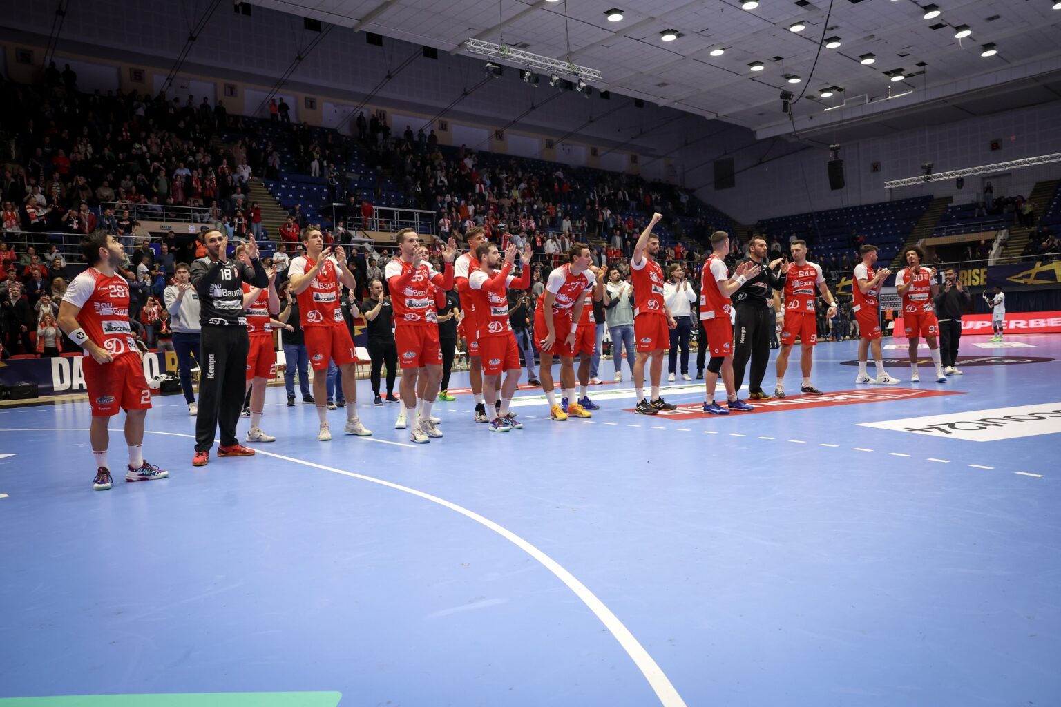 Dinamo, victorie în ultimul meci din grupele Ligii. Cu cine se luptă „Dulăii” pentru un loc în sferturi