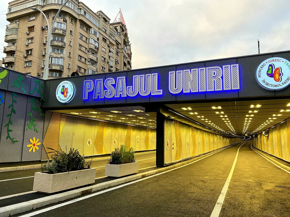 Incident grav la Pasajul Unirii. O cisternă cu GPL s-a oprit într-una din porțile de gabarit