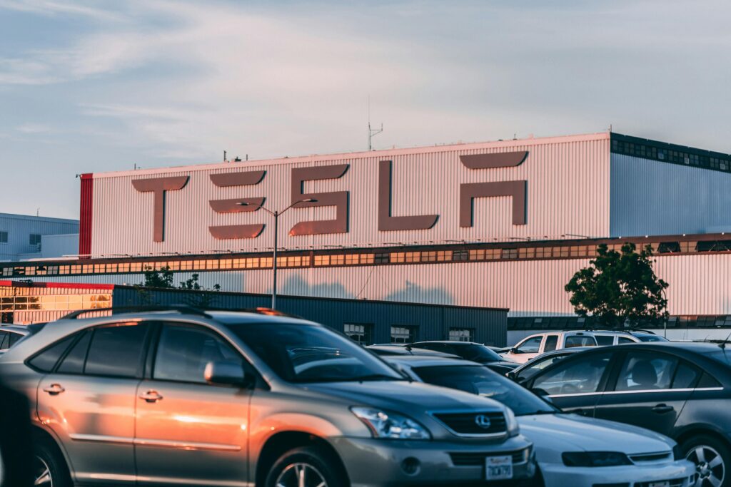 Vânzările Tesla în Europa, în picaj