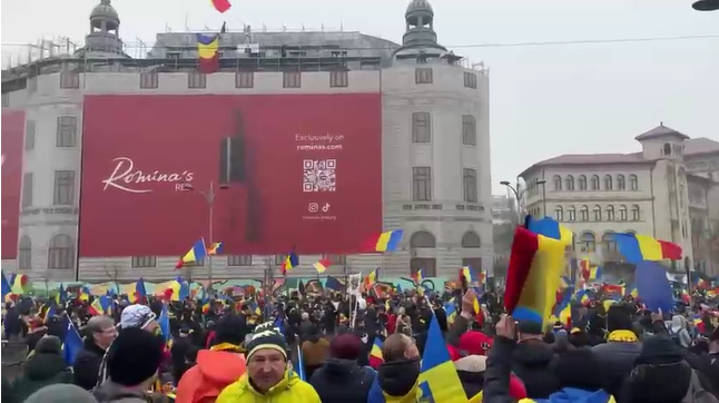 Protest AUR în Piața Universității. Circuția este blocată