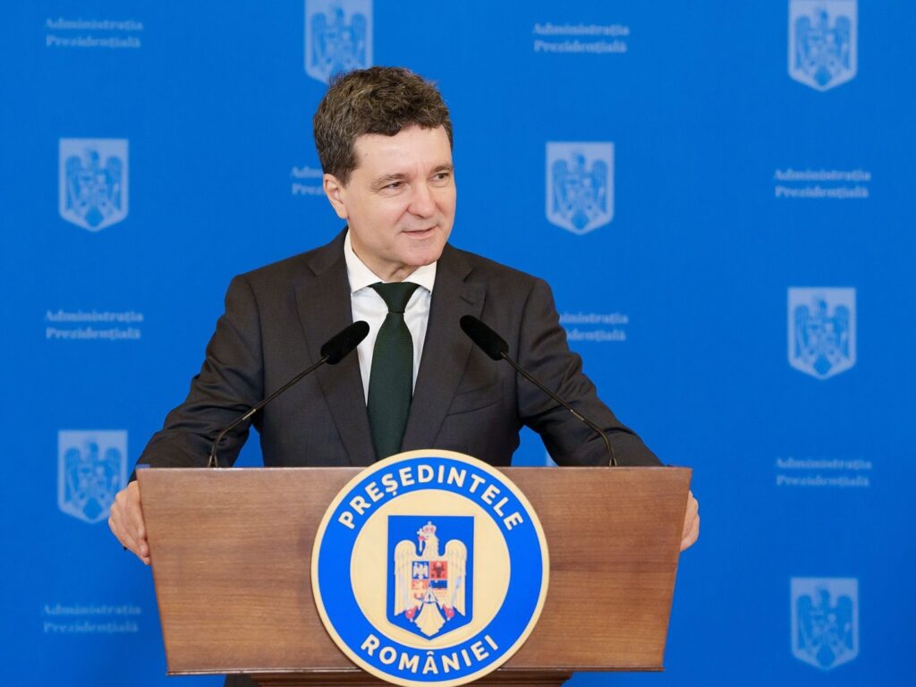 Nicușor Dan va participa la slujba de sfințire a picturii Catedralei Naționale