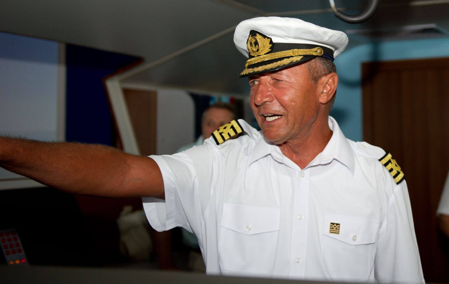 Decizie CCR: Fostul preşedinte Traian Băsescu îşi poate recupera privilegiile pierdute