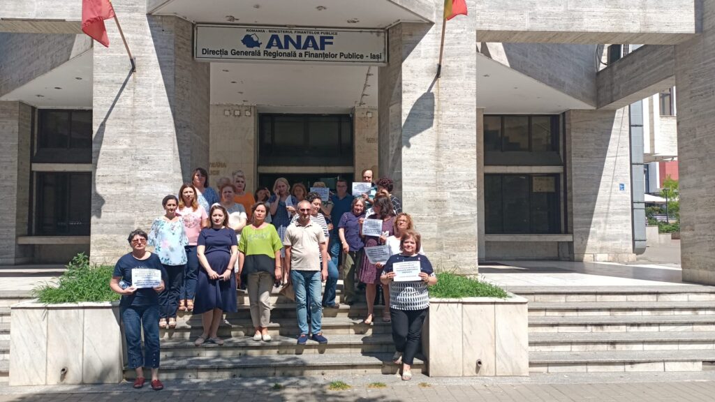 A doua zi de proteste ale angajaților ANAF din Iași
