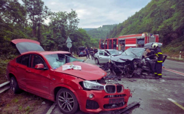 Șofer român, reţinut după un accident grav produs în Bulgaria. Un alt şofer român implicat în eveniment, testat pozitiv pentru consum de narcotice