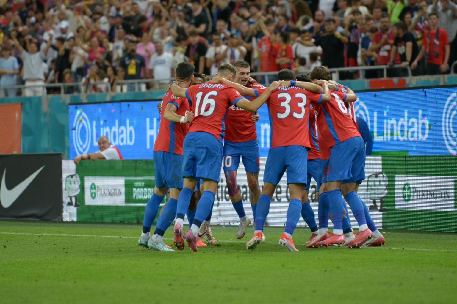 FCSB a zdrobit-o pe Aberdeen și s-a calificat în grupa Europa League